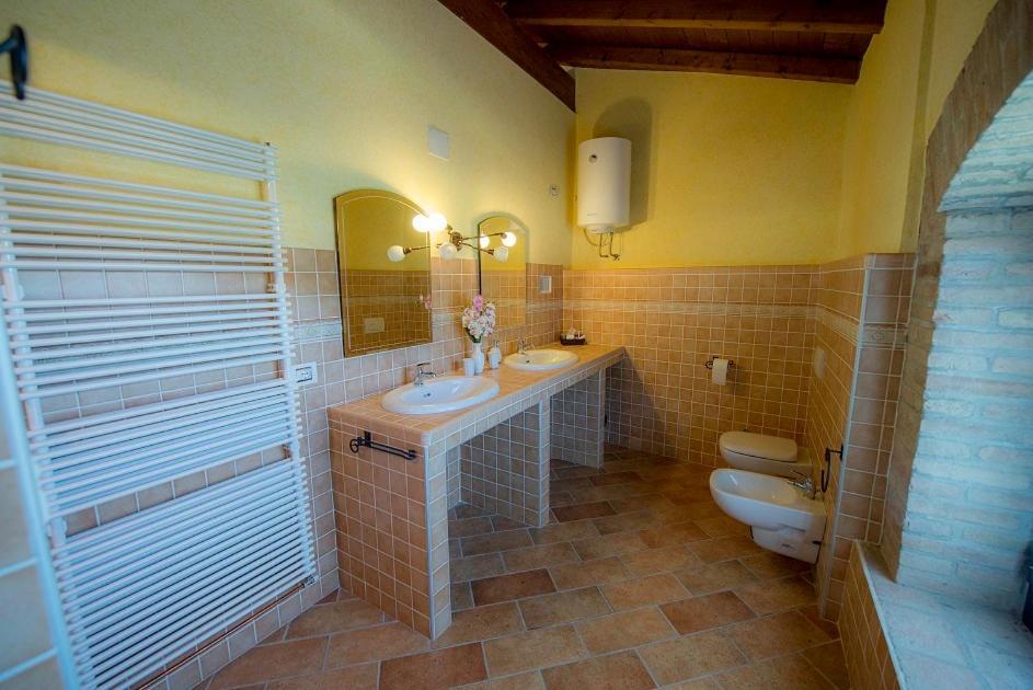 Rossena Fattoria Branciana Bed & Breakfast エクステリア 写真